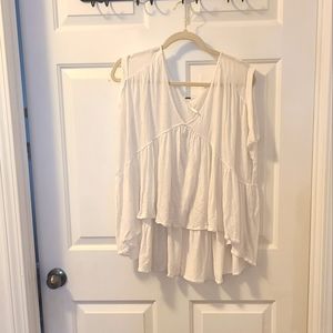 Free People White Tee size Medium